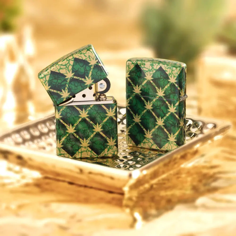 Argyle Leaf Design